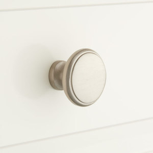 SH441641 Nantes 1-1/2" Knob - Brushed Nickel SH441641 Nantes 1-1/2" Knob - Brushed Nickel