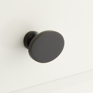 SH447435 Mallo 1-1/2" Knob - Black SH447435 Mallo 1-1/2" Knob - Black